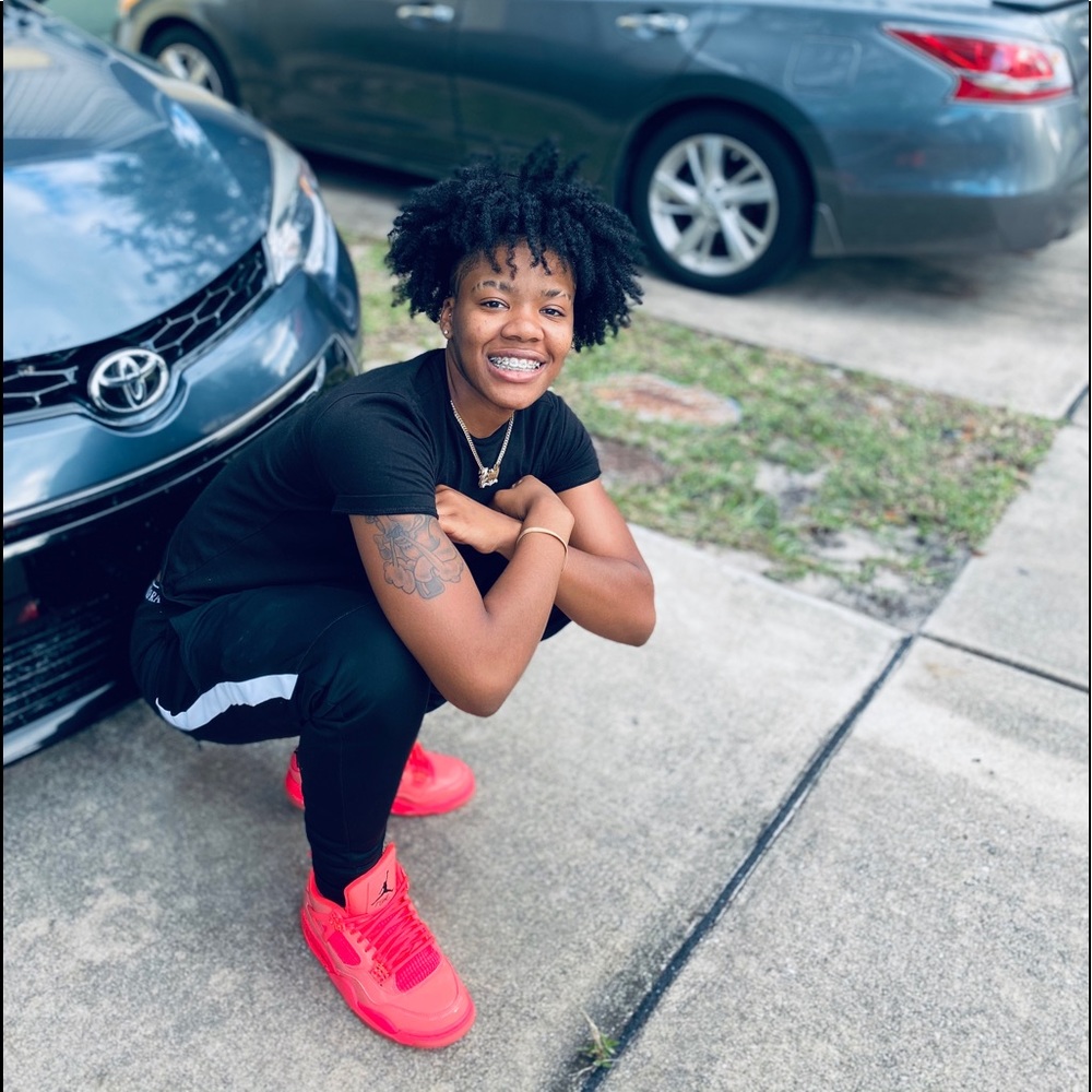 Meet your Posher, Yazz